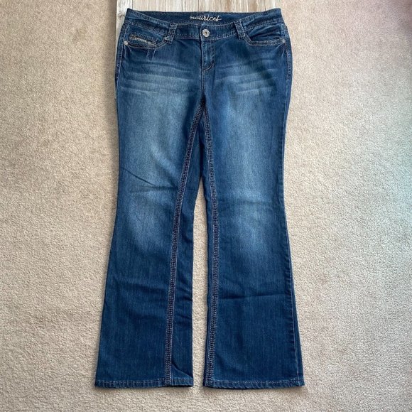 Maurices Juniors 15 / 16 Reg Denim Boot Bootcut Jeans Actual W 36.5 x I 31 3/4 - Picture 1 of 12